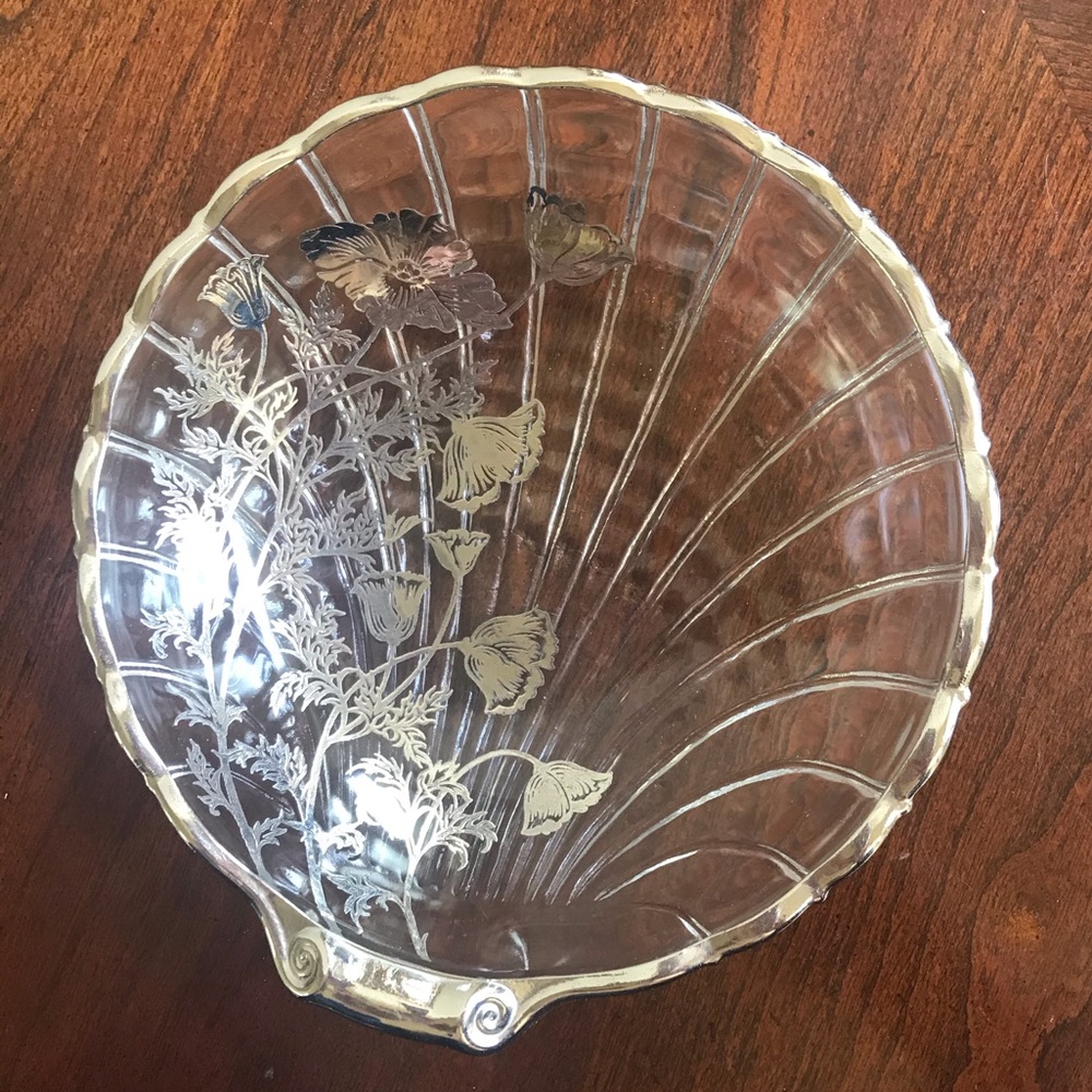 Vintage shell shape bowl with silver overlay